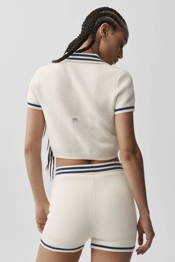 Tennis Club Pullover Knit Cropped Polo – Elfenbein/Marineblau