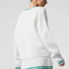 Tennis Club Pullover – Weiß/Fichtengrün