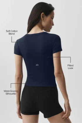 Timeless T-Shirt – Marineblau