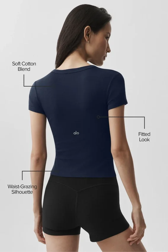 Timeless T-Shirt – Marineblau