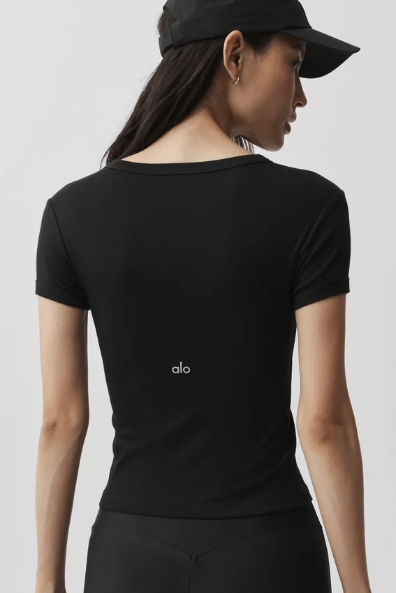 Timeless Tee – Schwarz