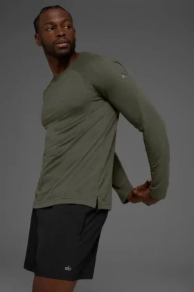 Triumph Langarmshirt – Stealth-Grün