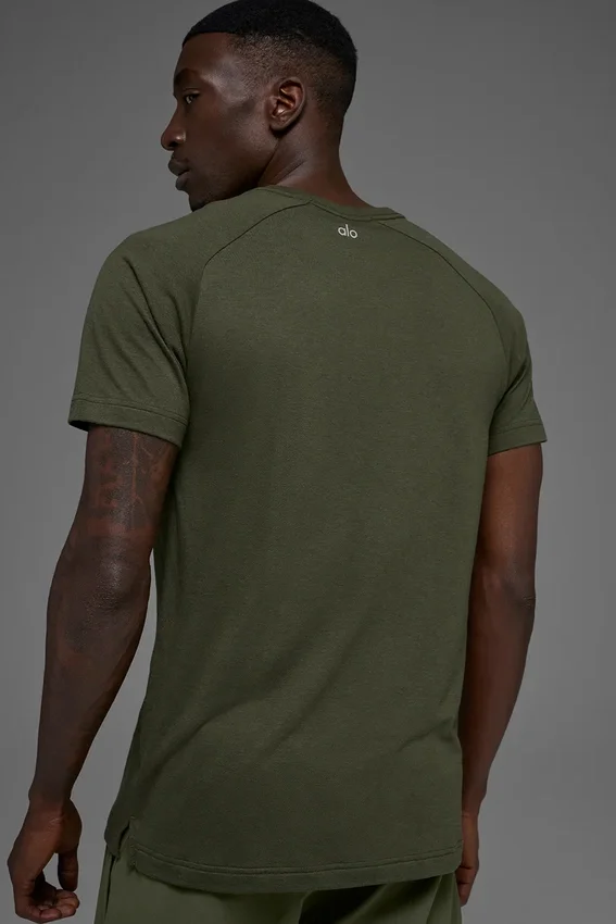 Triumph Raglan-T-Shirt – Olivgrün