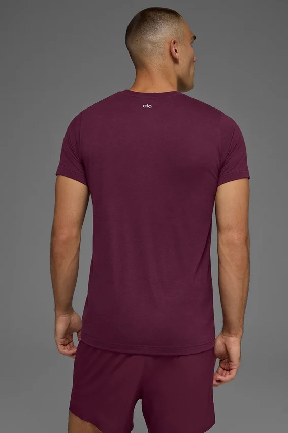 Triumph-T-Shirt – Burgunderrot