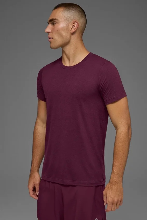 Triumph-T-Shirt – Burgunderrot