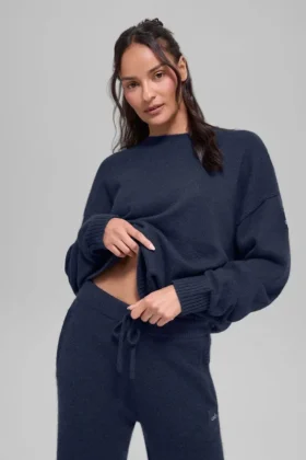 Unisex-Pullover „New Class“ aus Wolle und Kaschmir mit Rundhalsausschnitt – Marineblau