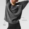 Unisex-Pullover „New Class“ aus Wolle und Kaschmir mit Rundhalsausschnitt – Platingrau