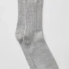 Unisex-Socken aus Wolle und Kaschmir mit leichtem Frost-Effekt – Hellgrau meliert/Elfenbein