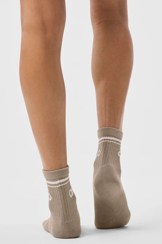 Unisex-Socken im Retro-Stil (Halb-Crew) – Kies/Weiß