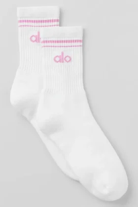 Unisex-Socken im Retro-Stil (Halb-Crew) – Weiß/Bonbonrosa