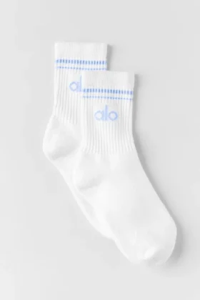 Unisex-Socken im Retro-Stil (Halb-Crew) – Weiß/Hell-Provence-Blau