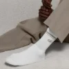 Unisex-Socken im Retro-Stil (Halb-Crew) – Weiß/Helles Kakao