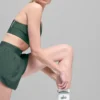 Unisex-Socken im Retro-Stil (Halb-Crew) – Weiß/Kleegrün