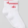 Unisex-Socken im Retro-Stil (Halb-Crew) – Weiß/Leuchtend Rot