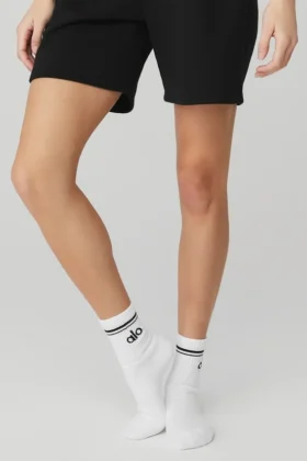 Unisex-Socken im Retro-Stil (Halb-Crew) – Weiß/Schwarz