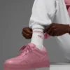 Unisex-Socken im Retro-Stil (Halb-Crew) – Weiß/Wildrosenrosa