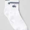 Unisex-Socken im Retro-Stil mit halbem Schaft – Weiß/Marineblau