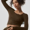 Unwind-Langarmshirt aus Strick – Espresso