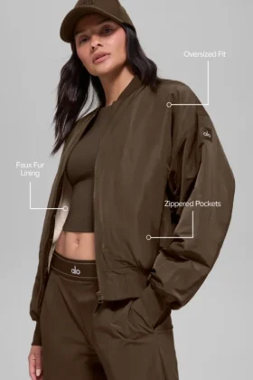 Urbanite-Bomberjacke aus Kunstfell – Espresso/Elfenbein