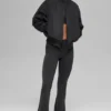 Urbanite-Bomberjacke aus Kunstfell – Schwarz/Elfenbein