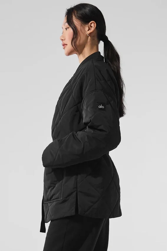 Urbanite Wrap-Daunenweste – Schwarz