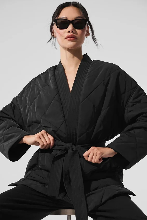 Urbanite Wrap-Daunenweste – Schwarz