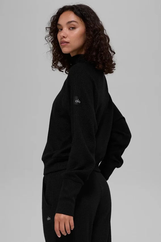 Waffle Weekend Escape Mock Neck Langarmshirt – Schwarz