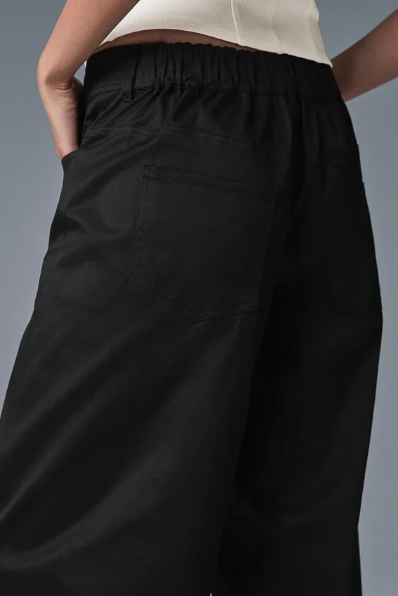 Wanderlust-Hose mit weitem Bein – Schwarz
