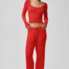Weite Hose mit mittlerer Leibhöhe aus Pullover-Strick – Unwind – in leuchtendem Rot