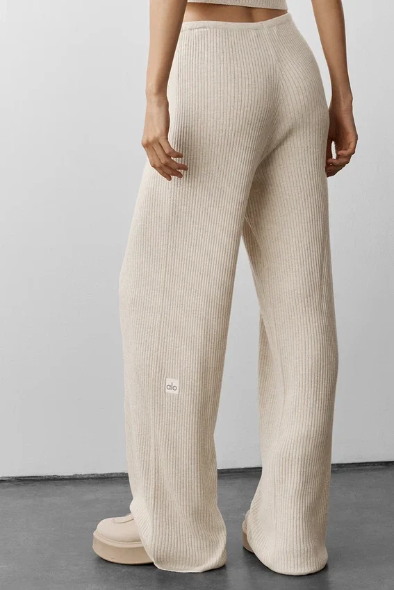 Weite Hose mit mittlerer Leibhöhe im Pullover-Strick-Look – Hafergrau meliert