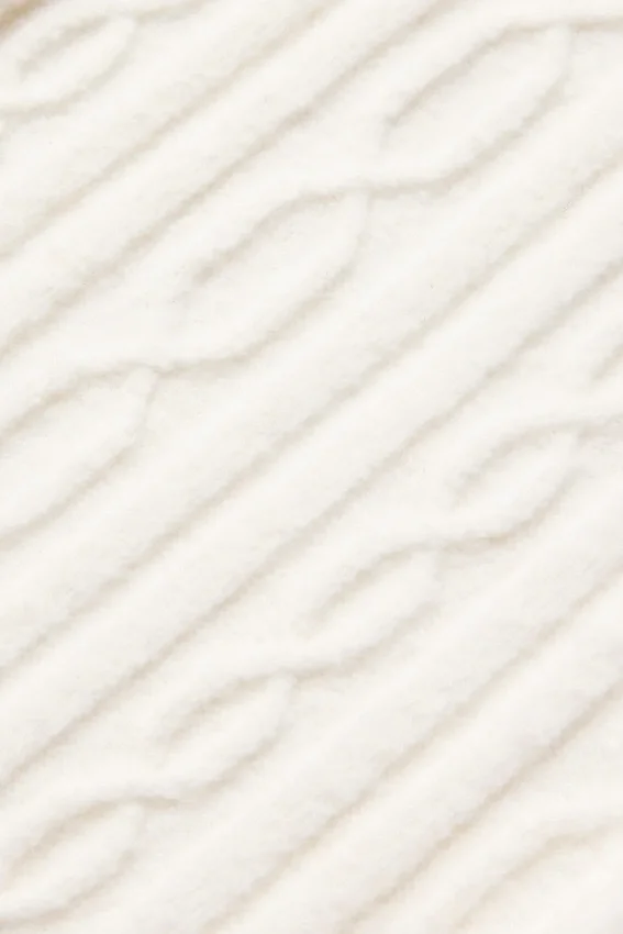 Winter Bliss Shorts mit Zopfmuster – Elfenbein