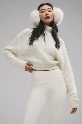 Winter Magic Kaschmir-Rollkragenpullover – Elfenbein