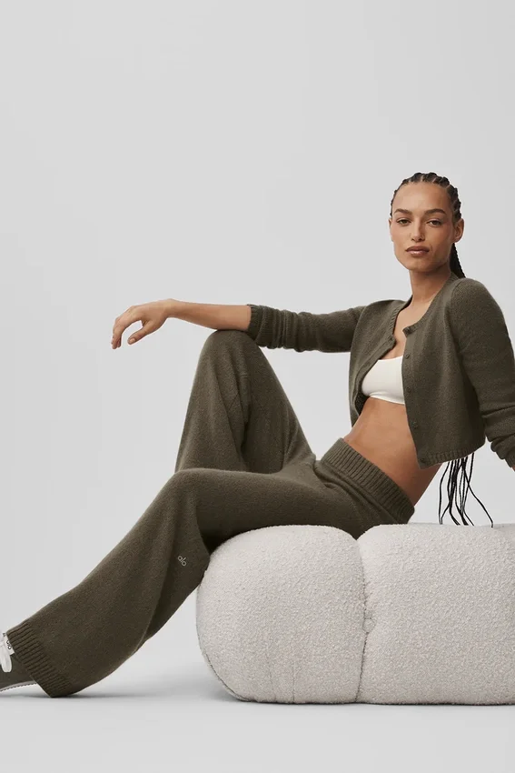 Woll-Kaschmir-High-Waist-Hose mit weitem Bein aus der „New Class“-Kollektion – Olive Tree