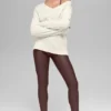 Woll-Kaschmir-Pullover „New Class“ mit V-Ausschnitt in Oversize-Passform – Elfenbein