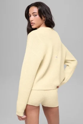 Woll-Kaschmir-Pullover „Noble“ mit Rundhalsausschnitt und Rippbündchen – Candlelight Yellow